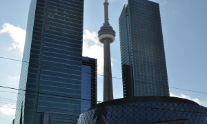 Image of CN Tower in downtown Toronto, Canada