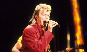Image of David Bowie during Glass Spider tour